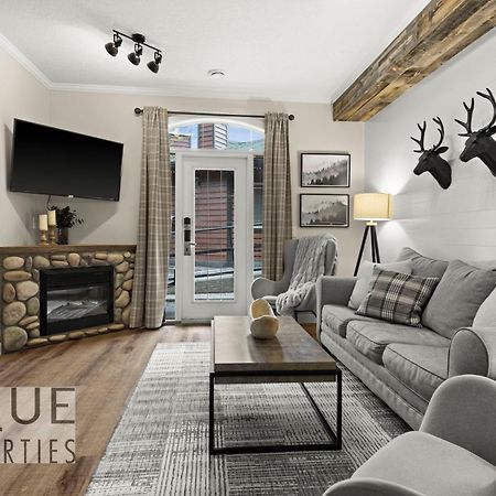 Mystic Mountain Chalet, Heated Outdoor Pool & Hot Tub, Free Parking, Fast Wifi! Canmore Exterior foto
